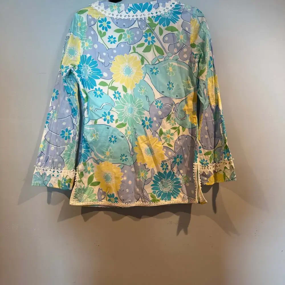 Lilly Pulitzer Women’s Tunic Top Floral Cotton with Side Zipper & Crochet Trim - Picture 2 of 5